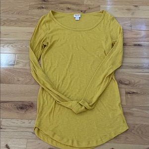 long sleeved yellow top!